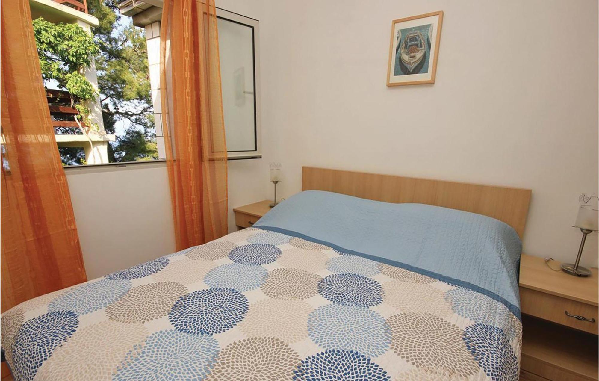 Cozy Apartment In Prigradica With House Sea View 외부 사진